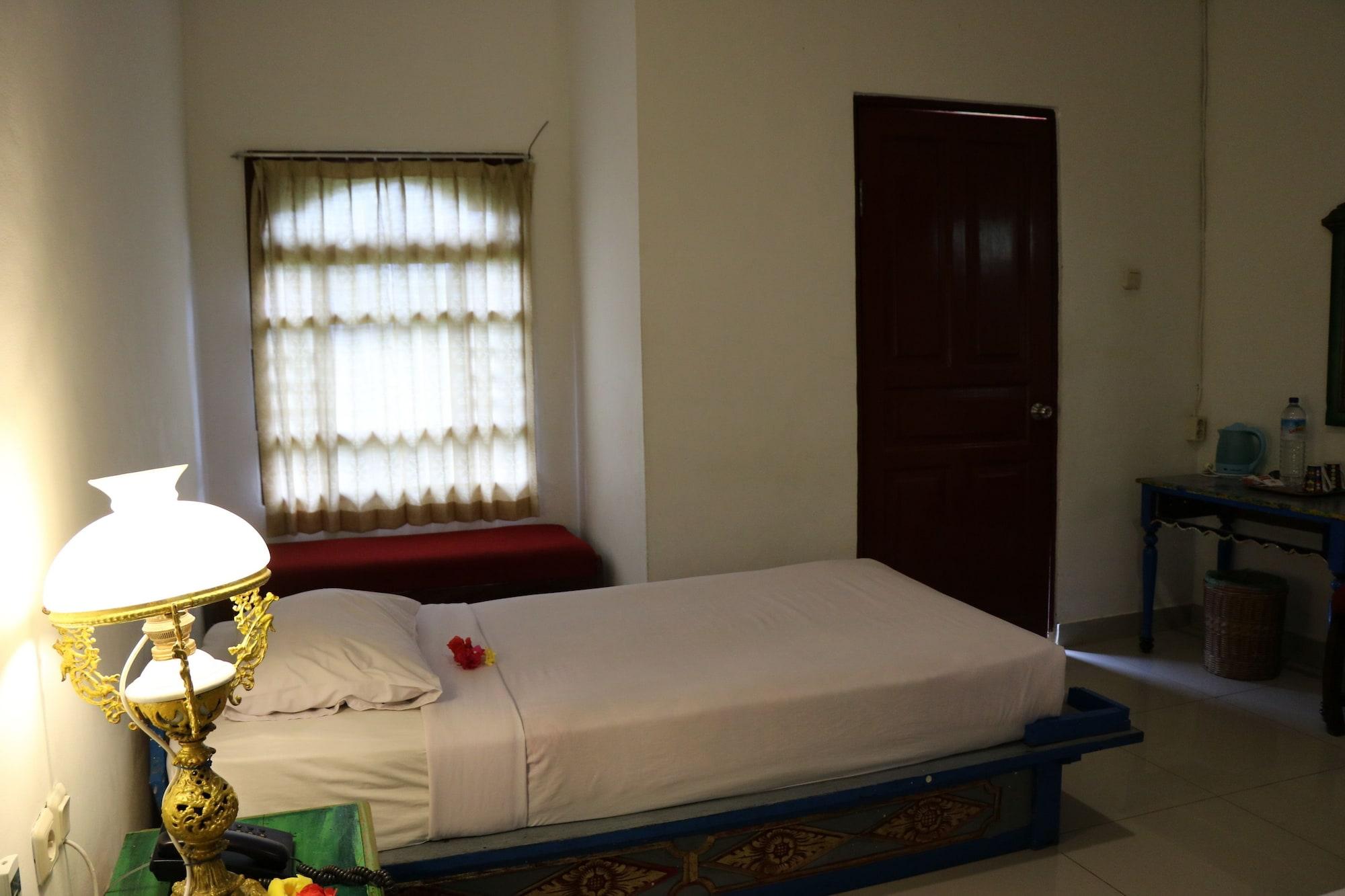 Puri Bunga Beach Cottages Senggigi Eksteriør billede
